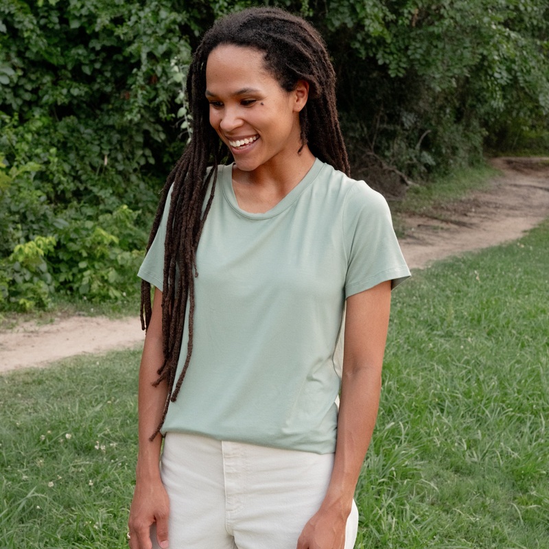 Women’s Crew Neck Tee in Thyme
