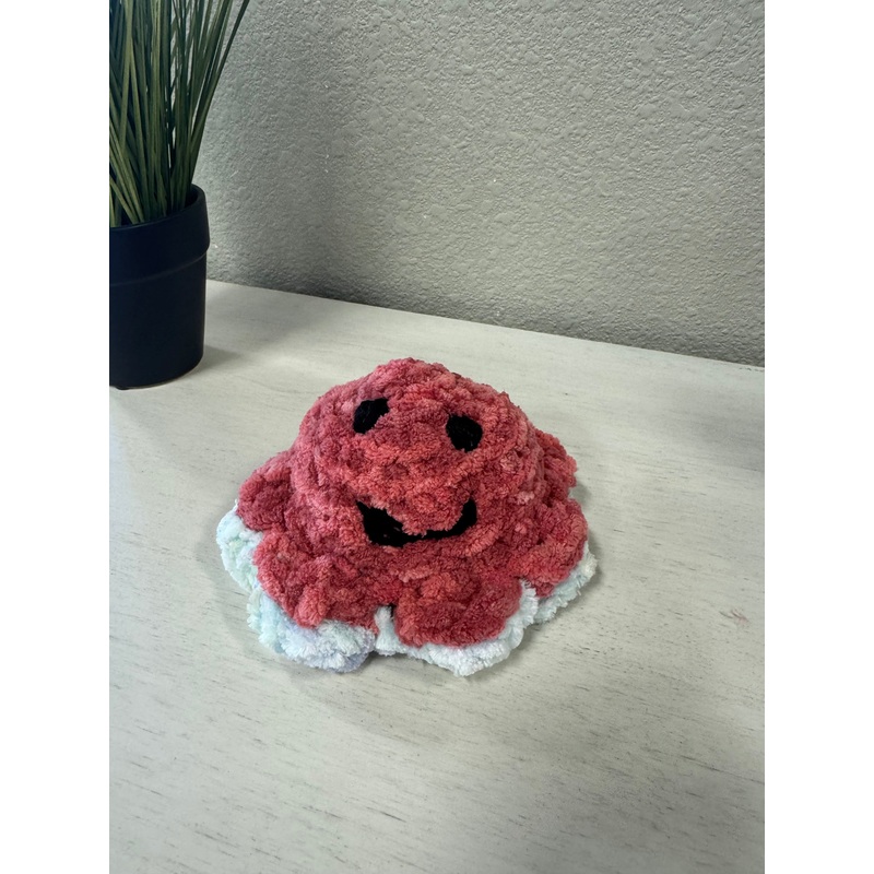 Crochet Flippy Octopus (I’m reversible!)