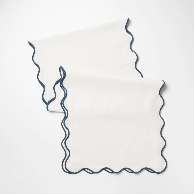 90″x20″ Scallop Table Runner – Threshold