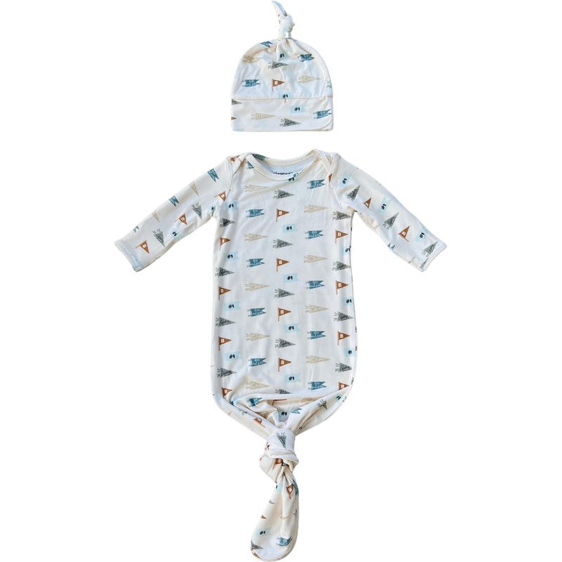 Babysprouts Knotted Sleeper Set | Retro Banner