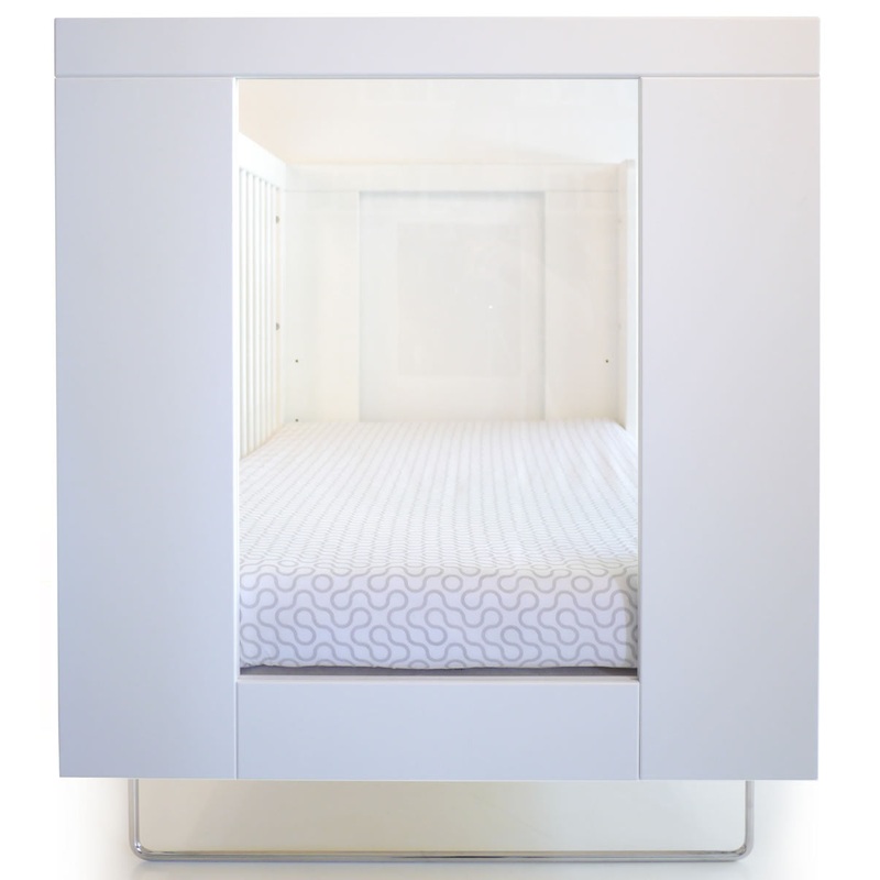 Spot On Square Alto Crib – Clear Acrylic