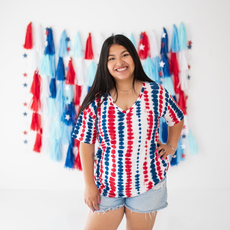 Womens Relaxed Fit V-Neck in Liberty Rip Tide
