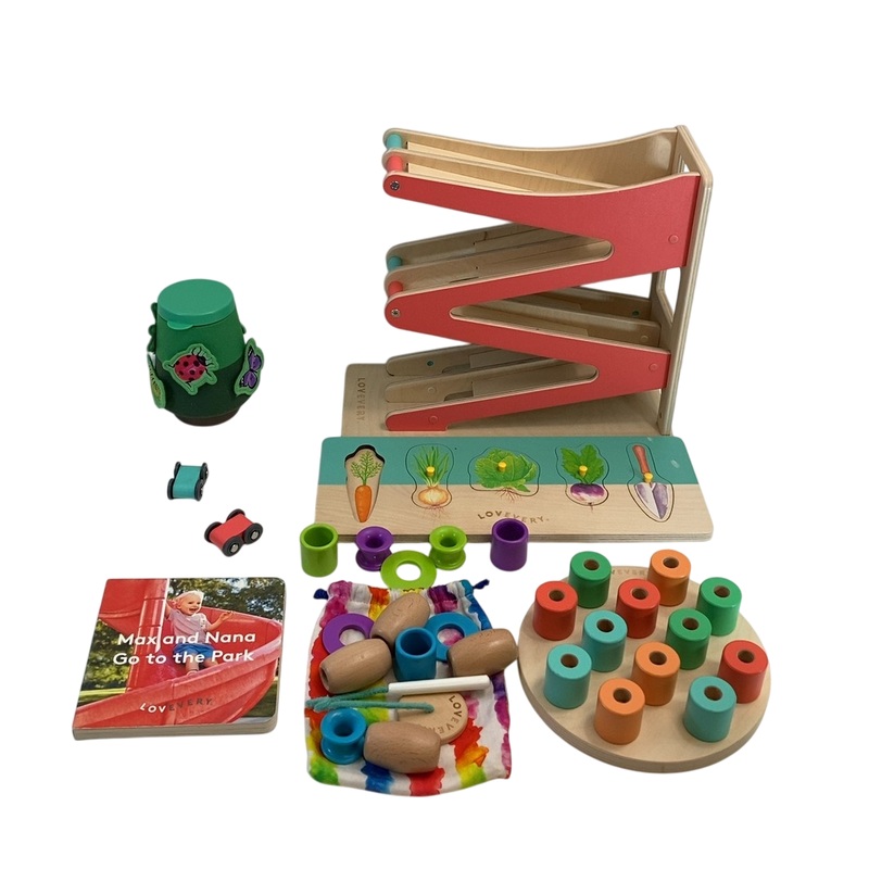 Lovevery The Pioneer Play Kit