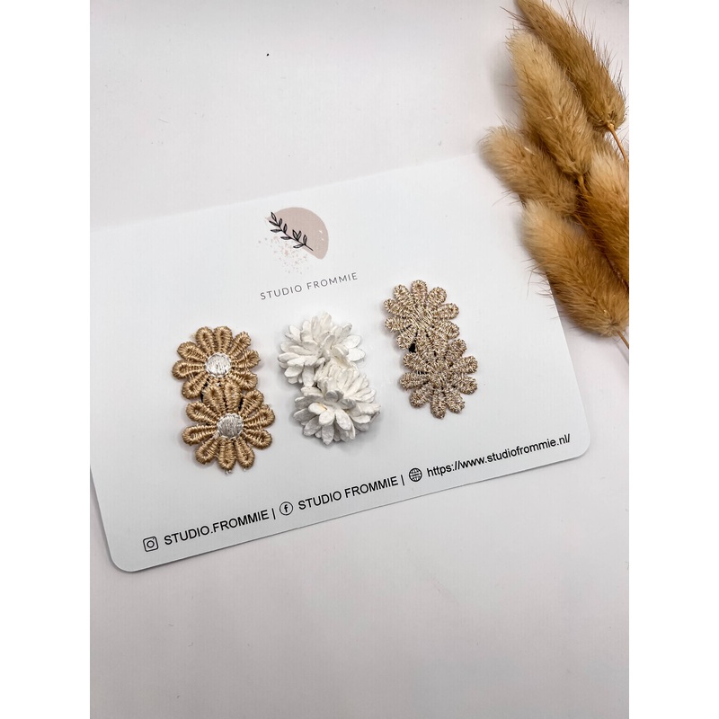 Studio Frommie Gold Flower Anti Slip Clips