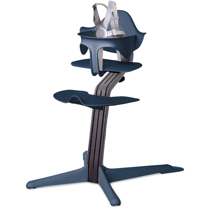 Nomi Highchair – Navy  /  Black Oak