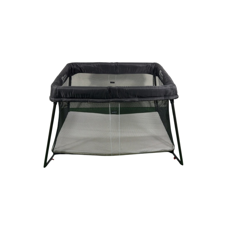 BabyBjorn Travel Crib Light Bundle with Fitted Sheet, Black