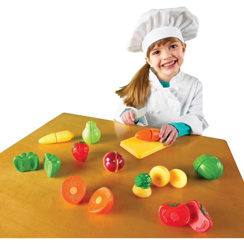 Pretend & Play Sliceable Fruits & Veggies