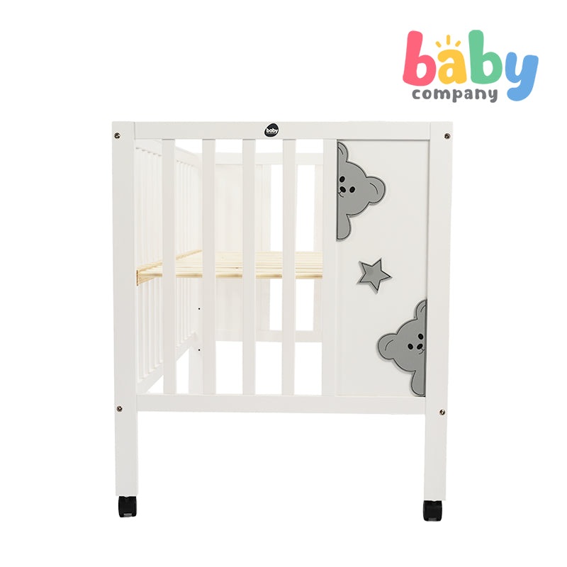 Baby Company 28×52 Wood Crib – Bear White